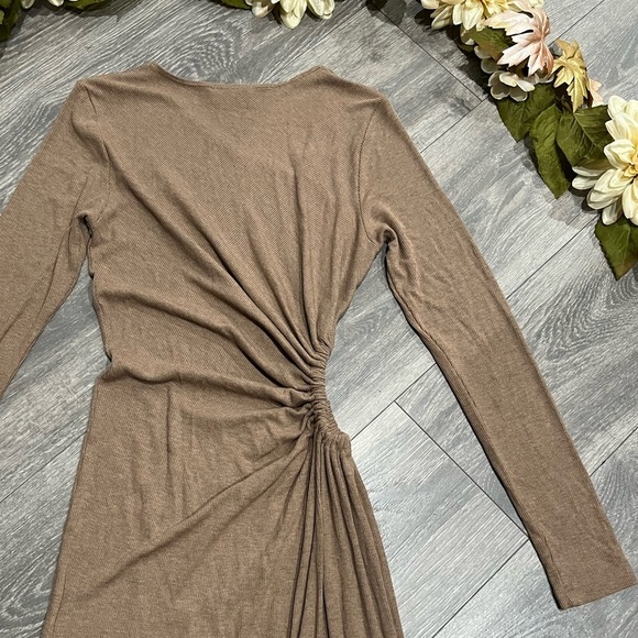 NWOT! Revolve LNA Ami Rib cut out Dress in Mushroom size S - Picture 9 of 12